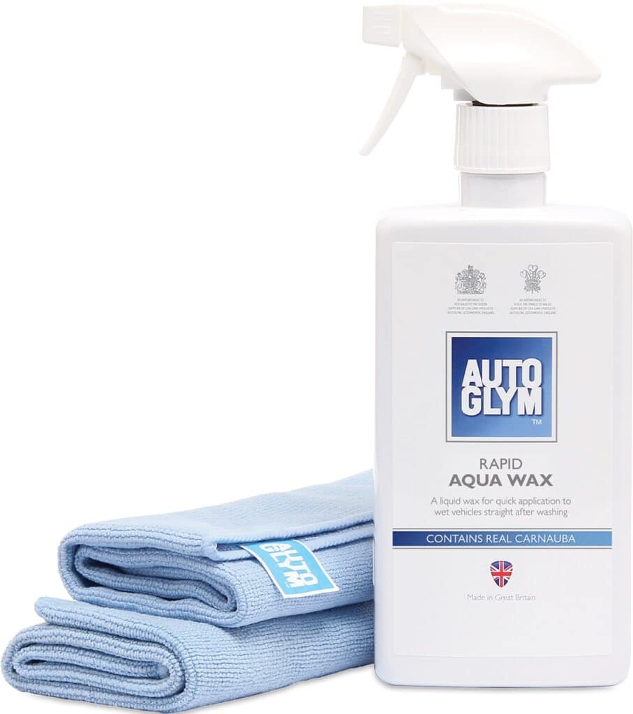 Autoglym Rapid Aqua Wax bottle with two microfiber towels at the side